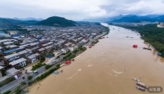 台风桦加沙致广东多地洪水垂危！塘厦坐、潭江